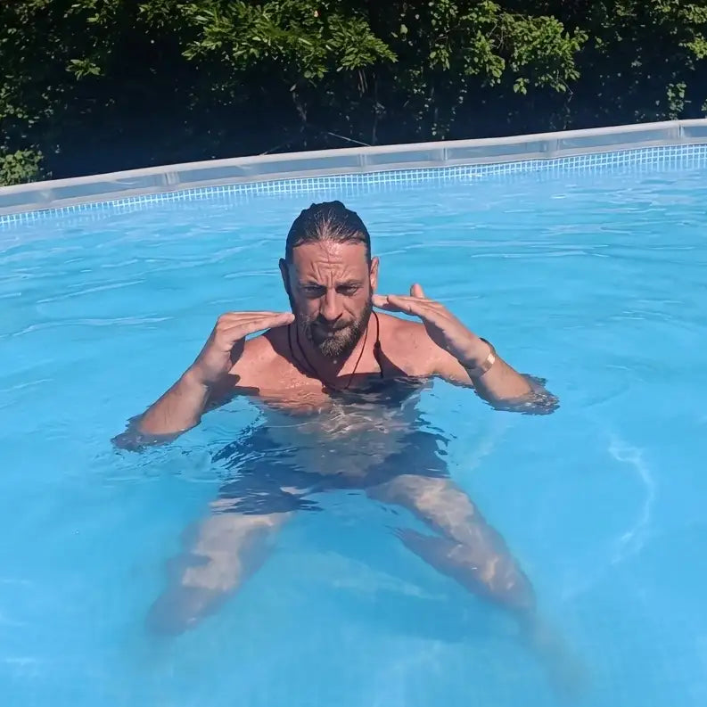 Cum respiri corect când înoți: partea care blochează pe cei mai mulți începători.